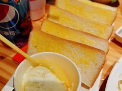 冰淇淋面包-么肆烤肉·中式自助·烤肉大排档(街道口季佳PAI店)