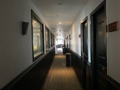 -拖板鞋咖啡旅行酒店(春熙路地铁站店)