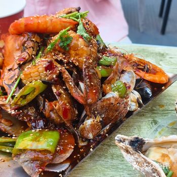 来青岛怎么能不吃这里的海鲜呢#开吃啦小龙虾