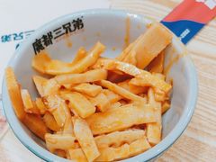 -魔都三兄弟酸辣粉·蘸卤炸串(虹桥万科店)