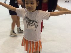 -正佳冰河湾真冰滑冰场