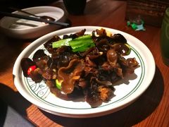 傣味云耳-云海肴·汽锅鸡·云南菜(美罗城店)