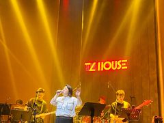 -TZ House音乐现场(来福士中心店)