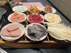 -洞亭火锅(防空洞总店)