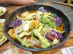 -万记麻辣烫国展总店