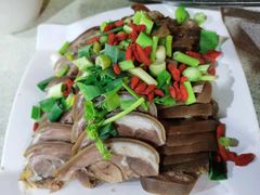 -墨脱石锅椰子鸡•香草鸭•东山羊(大东海店)