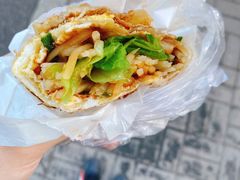 鸡蛋灌饼-许西美食一条街