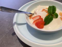草莓杏仁豆腐-江南里·新浙菜(苏州大悦城店)