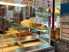-老鼎万春卤菜(五代传承创始老店)