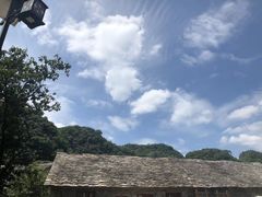 -高荡千年布依古寨旅游景区