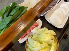 -亿诣蝎府炸酱面羊蝎子火锅(酷车小镇店)