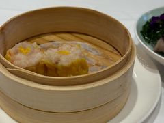 虾仁干蒸烧卖-白天鹅宾馆-宏图府餐厅