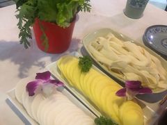 -羊家胡同·龙虾烧烤火锅(龙汇路店)