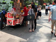 -詹爷爷乌节路街头冰淇淋