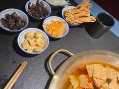 -九鼎轩脆毛肚火锅(南京东路店)