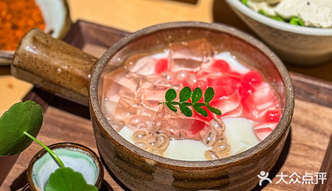 汉口江滩边！吃到了会来无数次的牛杂煲！