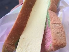 -詹爷爷乌节路街头冰淇淋