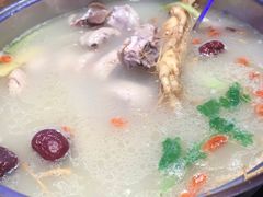 -千岛蚝高压锅生蚝·人参火锅(白云万达店)