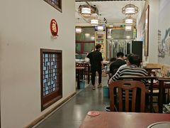 -聚首堂·特色小吃·肘子(什刹海德胜门店)