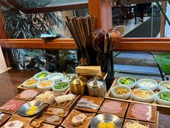 -银米·云南传统过桥米线(双廊黑金冠店)