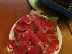 -临江餐馆二楼美食部落