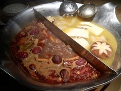 台式麻辣锅-湊湊火锅·茶憩(杭州湖滨银泰in77店)