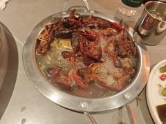 -黑金·寻焰自助百汇·烤肉·火锅(中街店)