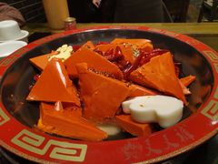 牛油红汤中锅-叉叉裤鲜火锅(空港新城店)