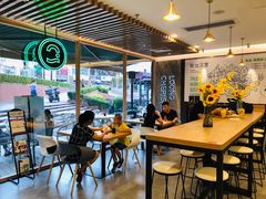 用餐区-龙治汉堡(中华城店)