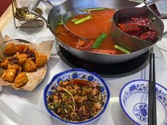 -王奋斗贵州酸汤牛肉火锅