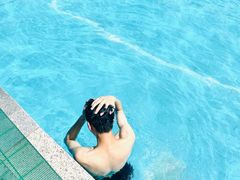 -极动室内恒温游泳馆