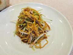 -品悦酒店(三林古镇店)
