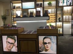 -LOGO眼镜·蔡司品牌折扣店(龙华清湖店)