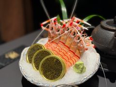 -雍容荟帝王蟹活龙虾展台自助(IFS黑金店)