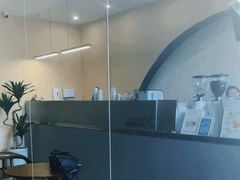 -本来不该有·鲜果咖啡(大梅沙店)