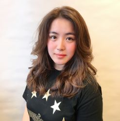 -PE SALON