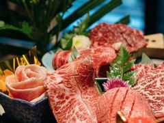-铭牛烧肉·和牛海鲜自助(高新月牙湖店)