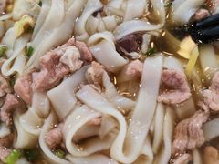 -裕新楼粉面馆·石磨手工粉(四方坪店)