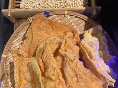 -尚尚仙·酸汤猪手·猪肚鸡火锅(华联万柳购物中心店)