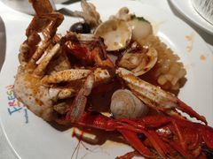 -领鲜活海鲜榴莲自助火锅(东门店)