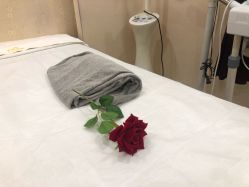 -伊人美容SPA养生馆