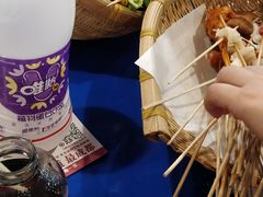 -马路边边串串香形象店(磐石路店)