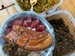 -梁阿婆廿年老牌扣肉糯米饭