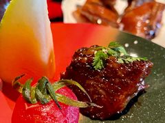 香酥小牛肉（位上）-醉东Oriental House(静安嘉里中心店)