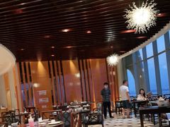 -蜈支洲岛珊瑚酒店临海阁中餐厅