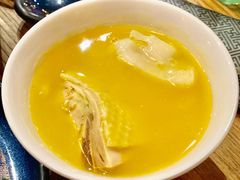 花胶鸡汤-荟廷·晶萃(陆家嘴尚悦湾店)