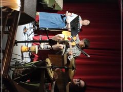 -三两三民谣咖啡清吧