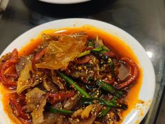 -周老三跷脚牛肉·全牛火锅(非遗传承店)