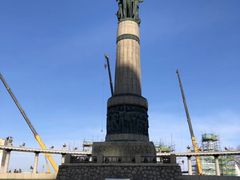 -人民防洪胜利纪念塔