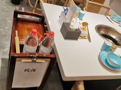 -墨居上隐·院子里火锅(峨眉店)